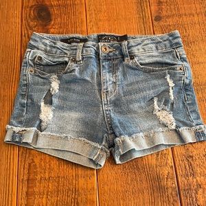 Lucky Brand girls Riley Jean shorts, size 10